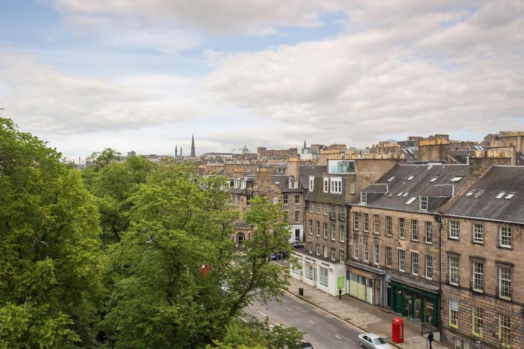 Prime Edinburgh City Centre - 4 Bed Penthouse المظهر الخارجي الصورة